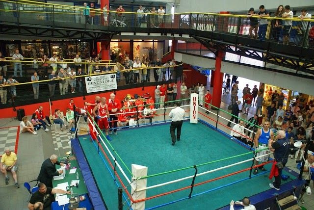 Centro Commerciale La Piazza